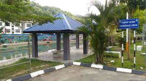 Jadi anda boleh turun untuk mandi di kolam air panas pada waktu malam. Kolam Air Panas Bentong Picture Of Kolam Air Panas Bentong Tripadvisor