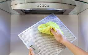 Günün çoğunu yemek yaparak veya oturarak geçirdiğimiz bu alanlar ev temizliğinde en çok vakit harcadığımız alanlardır. Mutfak Temizliginin Puf Noktalari Hakkinda Faydali Bilgiler Blog Sayfamizda