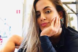 É muito diferente do bbb isso aqui. Ex Bbb Carol Peixinho Da Entrada Em Hospital