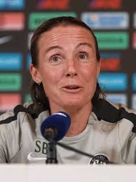 FCUMW are so proud of our assistant manager Elsie Baxter teaching history  to pupils at St William's Primary School in Bolton today, explaining why  the campaign for women's rights is ongoing, while