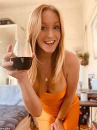 Men and women relationship chinese wemen, latin ladies for marriage. Single Woman 29 Reveals What It S Like To Be Lonely And Dating During Coronavirus Daily Mail Online