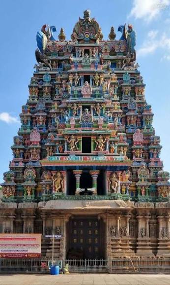 Sri Nandi in front of Sri Sundareswarar temple , Meenakshi Amman temple , Madurai