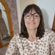 Caroline Esposito (@espositoc29)