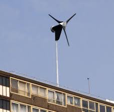 Ob solar pannels im garten oder mit vertikalen windrädern energie produzieren. Umwelt So Viel Bringt Das Eigene Windrad Im Vorgarten Welt