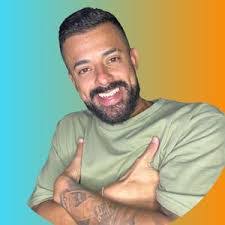 Alan Barros's Instagram, Twitter & Facebook