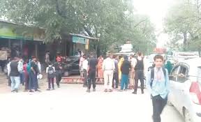 कुपवाड़ा में पानी की कमी से प्रदर्शन, निवासियों का आक्रोश! - Imagen principal del artículo