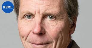 Kirkko palkitsi jyväskyläläisen Erkki Puhalaisen