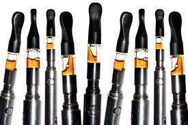 Vape pens have become extremely popular over the past decade thanks to their discreet design and ease of use. Weed Pens Thc Vape Pen Distillate Vs Live Resin Oil Cbd Rolling Stone