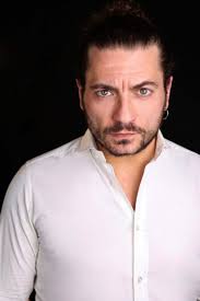 La Compagnia della Marca al Cicconi presenta "Nuova.IO", scritto e diretto  da Roberto Rossetti