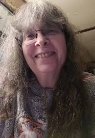 Melinda Thayer's Instagram, Twitter & Facebook