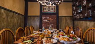 Has an old time 1940s road side motel motif. Wild Bear Tavern Is Home Of The Best Breakfast In Pigeon Forge Tn Wild Bear Inn Westgate Resorts