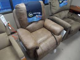 Serta Palance Silt Lift Chair 699 99 2 Year Warranty Discount Direct 375 Corporate Dr S Tukwila Wa 98188 See Mike About Financi Lift Chairs Chair Love Seat