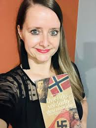 Una guerra separa a dos jóvenes destinados a enamorarse. En 1940, la  adolescente Dora batalla con las exigencias de la vida cotidiana en una  Alemania sumergida en conflictos bélicos: cupones de comida,