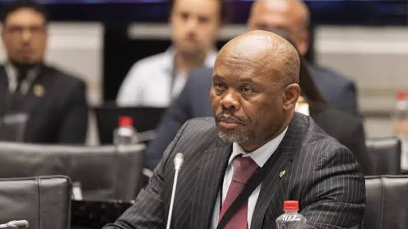 Lieutenant-General Shadrack Sibiya defends his integrity during parliamentary inquiry