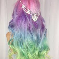 Afbeelding Via We Heart It Beautiful Blue Bluehair Colorful Colorfulhair Colors Girl Green Greenhair Rainbow Hair Color Unicorn Hair Color Hair Styles