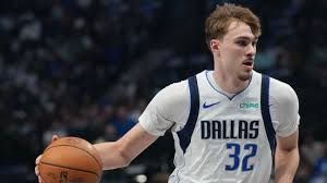 Sources: Mavericks' Flagg cleared after missing 8 games