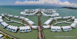 De populairdere voorzieningen bestaan onder andere uit binnenzwembad, gratis wifi en restaurant. Lexis Hibiscus Port Dickson Luxury Resort On Water Enidhi India Travel Blog