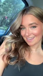 Kristy Sawyer's Instagram, Twitter & Facebook