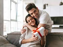 5 Ans De Mariage Les 15 Cadeaux Parfaits Pour Feter Les Noces De Bois