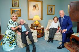 Check spelling or type a new query. Giant Bidens Tiny Carters A Look At Photographic Distortion The New York Times