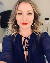 Backstage last night in Sale, Vic. These resplendent earring were given to  me by Brisbane designer @byjimenaalejandra. The Yves Klein Blue dress is  Sydney designer @kitx and it's SO beautifully floaty and