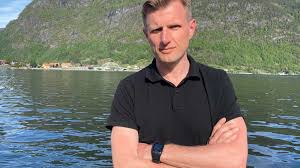 Nrk sport, program, nrk sportsreportere, dab, musikk, nrk sporten programledere, 1, sang, 3, nrk sport no, radio, nett tv, live, twitter, sportsrevyen, facebook, langrenn, sportslørdag, ansatte. Nrk Programleder Blir Redaktor I Sogn Avis Rbnett No Nyheter Sport Kultur Og Okonomi