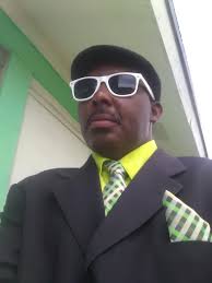 Bahamas to the world ,1 million dolla