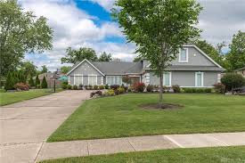 View listing photos, review sales history, and use our detailed real estate filters to find the perfect place. 1628 Silver Lake Dr Washington Township Oh 45458 Listing Details Mls 840951 Dayton Real Estate