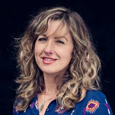 Kerry Roy's Instagram, Twitter & Facebook