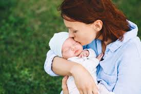 Sommerbaby 7 Tipps Fur Die Ersten Wochen Babyartikel De Magazin