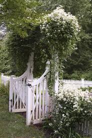 17 Inspired Garden Gates For A Beautiful Backyard Garden Gate Design White Garden Fence Classic Garden Design