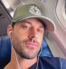 𝗦𝗔𝗬 𝗬𝗘𝗦 𝗜𝗙 𝗬𝗢𝗨 𝗟𝗢𝗩𝗘 𝗧𝗢 𝗦𝗘𝗘 𝗠𝗘 Jarred Harper😘❤️