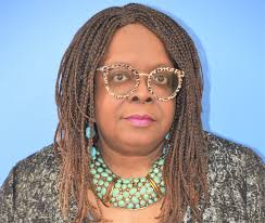 Daphne Titus's Instagram, Twitter & Facebook