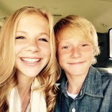 Alex Minder's Instagram, Twitter & Facebook