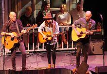 La música de carlile ha sido calificada en varios géneros, incluyendo pop, rock, country alternativo, indie y folk. Brandi Carlile Wikipedia