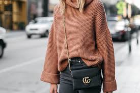 Jika iya, maka untuk itu perlu anda ketahui jenis makanan yang menjadi faktor penyebab perut buncit. Menutupi Perut Buncit Dengan Model Baju Seperti Ini