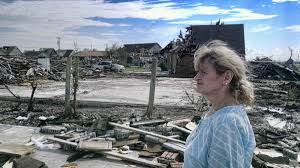 Crews worked to remove a huge tree that came down right next to a house on madison st. It S Been A Record Long Time Since The Last Ef5 Tornado What Does That Mean Yale Climate Connections