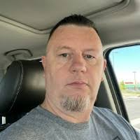 90+ perfiles de «Leiker»