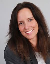 Nikki Landry's Instagram, Twitter & Facebook