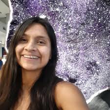 Leslie Tello (@leslie.paulina) • Instagram photos and videos