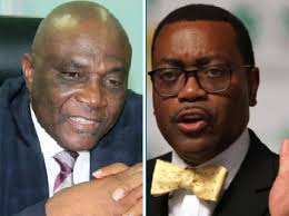Bayo Onanuga Fights Adesina