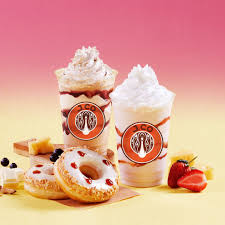 Kacang almond yang menyelimuti donat ini didatangkan dari california. Jco Donuts Coffee A Twitter It S Summer Time Katty Berry Donuts Donat Toping Coklat Putih Remahan Almond Dan Selai Strawberry Blueberry Or Strawberry Cheesecake Frappe Frappe Rasa Cheese Cake