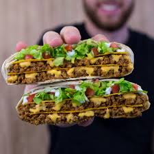 Taco Bell Aruba Boom 3 Layers Of Flavor Just Like That The Triple Crunchwrap Has Returned Bigger And Better Livemas Facebook