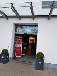 Auch das leibliche wohl kommt nicht zu kurz, hierfür bieten ausreichend gastronomen ihre köstlichkeiten an. Bugatti Fashion 53902 Bad Munstereifel Offnungszeiten Adresse Telefon