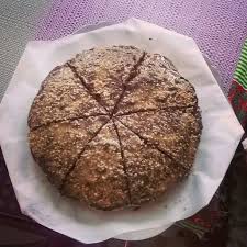 Gateau 2 Etages Chocolat Menthe Amandes Caramel 6 Grandes Parts 13 000 Francs Food Breakfast Muffin