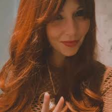 Celebrating today’s accomplishments with a [non-permanent] hair switch  up💇‍♀️Catch the Amber Eyesha version tonight as we go live for THEMEETUP  Sundays livestream🎧Kick & TikTok