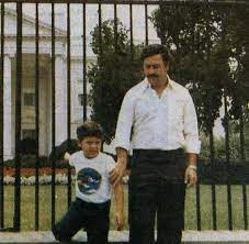 Gespräch über eine kindheit unter gangstern. Pablo Escobar News Bilder Infos Zum Drogenbaron Welt