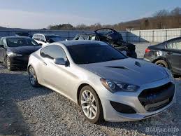 The hyundai genesis is offered in two engine options: Hyundai Genesis Coupe 2 0t 2013 Silver 2 0l 4 Vin Kmhht6kd4du110671 Free Car History