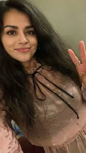 Isabel Benson's Instagram, Twitter & Facebook