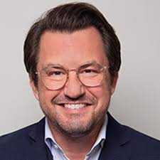 Visit San Antonio names new president and CEO